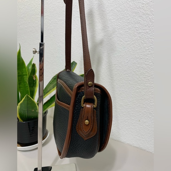 💕👜Vintage Dooney & Bourke Crossbody - Picture 5 of 12